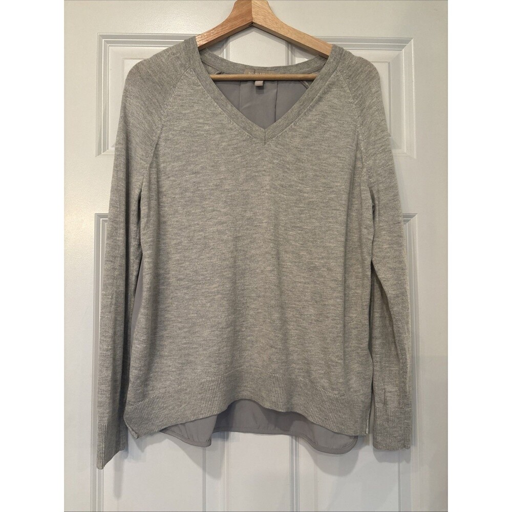 Banana Republic Women's Gray & Silky Raglan‎ Cut Sweater Size Small Petite Wool